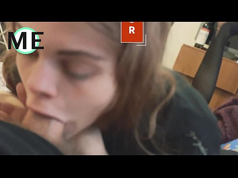 ❤️ Πούτσος στο λαιμό της, σκισμένο καλσόν και σκισμένα τακούνια ❤️❌ Πόρνο vk ❌️❤